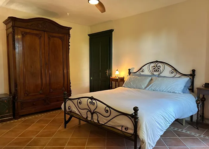 Casa Ambrogina فيلة *